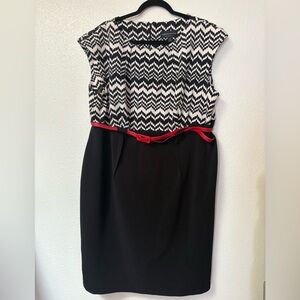 Connected Woman Black dress 24W